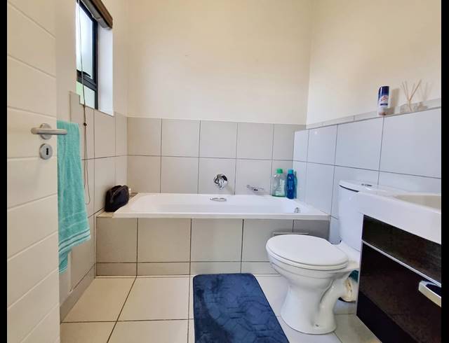 2 BEDROOM APARTMENT FOR SALE IN JACKAL CREEK GOLF ESTATE
